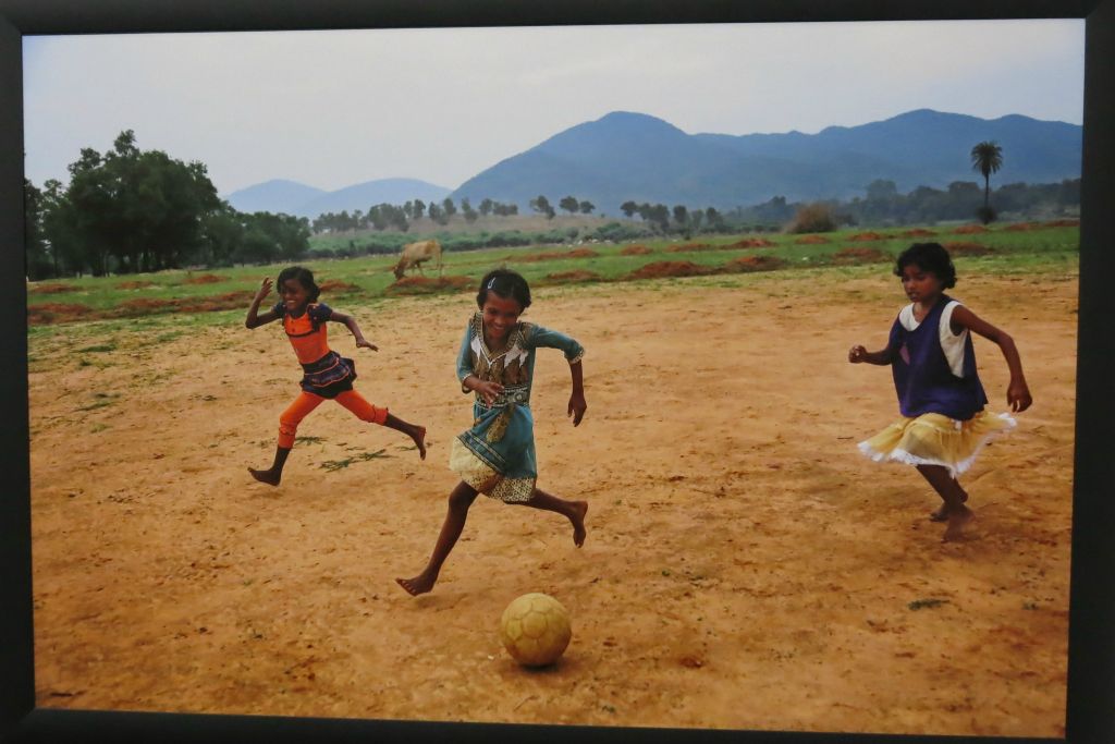 Le foot contribue au développement social des filles (Inde)